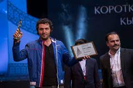 جایزه بهترین فیلم كوتاه داستانی جشنواره روسیه به فیلم 'سس' از ارومیه رسید -  ایرنا