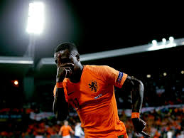 Born in amsterdam, promes came through the youth ranks of ajax but did not make the grade at his hometown club and joined rkc waalwijk in 2004. Quincy Promes Wallpapers Wallpaper Cave