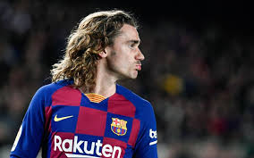 Antoine griezmann prefers to play with left foot. Fc Barcelone Mis Sur La Touche Antoine Griezmann Ne Veut Plus Se Laisser Faire Le Parisien