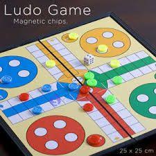 Para jugar al clue, intenta adivinar quién es el asesino, qué arma utilizó y cuál fue la escena del crimen antes de que otro jugador lo haga. 17 Ideas De Ludo En 2021 Juegos De Mesa Parchis Juegos Para Ninos