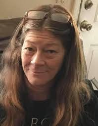 Norine Moore's Instagram, Twitter & Facebook