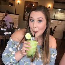 Alyssa Galloway (@alyssagalloway_)