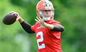 Johnny Manziel Emmitt Smith Joe Montana Agree Partying Lifestyle Will Ruin His Career Johnny Manziel Nfl Nfl Preseason