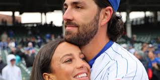 This U.S. Soccer Star Got a Crucial Assist—From the Shortstop of the  Chicago Cubs