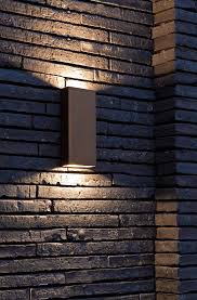 Simply Pillar Up Down Wand Mittel Messing Led Architonic Architonic Led Messing Mittel Pillar Simply Wand C 2020 Duvar Isiklari Dis Aydinlatma Fikirler
