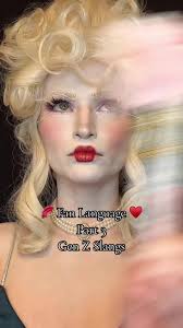 This is how I imagine Gen Z slang would be in fan language 🪭✨♥️  #fanlanguage #fyp #marieantoinette #boldglamour #versaille