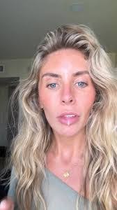 Bonnie Rios's Instagram, Twitter & Facebook