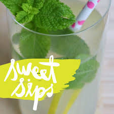 Questa ricetta è salutare e naturale, è buonissima e ti tiene fresco nei mesi caldi! Limonata Fatta In Casa Con La Menta Fresca Babygreen