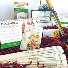The right garden tools make any job in the garden easier, whether you're planting, weeding, pruning, or clearing leaves. Deluxe Gardener Gift Box The Perfect Gift For A Beginner Or Expert Gardener Your Special Gardener Friend W Garden Gifts Gardening For Beginners Toddler Garden