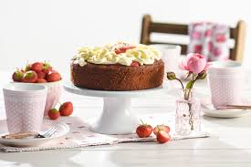Spaghetti Eis Poke Cake Rezept Von Backen De Rezept Kuchen Ideen Das Grosse Backen Spaghetti Eis