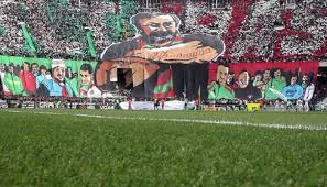 نفت إدارة فريق مولودية الجزائر، وجود رغبة لدى شركة سوناطراك، المالكة للنادي، لإحداث تغييرات على… Ù…ÙˆÙ„ÙˆØ¯ÙŠØ© Ø§Ù„Ø¬Ø²Ø§Ø¦Ø± ÙŠØ¯Ø¹Ù… Ø£ØµØ­Ø§Ø¨ Ø§Ù„Ù‡Ù…Ù… Ø¨Ù…Ø¯Ø±Ø¬ ÙÙŠ Ù…Ù„Ø¹Ø¨Ù‡