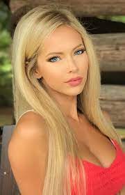 Blond or fair hair is a hair color characterized by low levels of the dark pigment eumelanin. Pin By Osman Aykut71 On 2 A Agourgous Beautiful Girl Face Blonde Beauty Beauty Girl