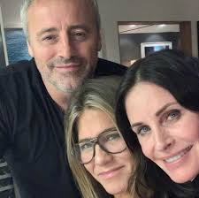 Eind vorig jaar wist de hollywood reporter al te melden dat er een reboot zou komen, maar een kortom: Friends Reunie Was Volledig Ook Lisa Matthew En David Waren Erbij Showbizz Hln Be