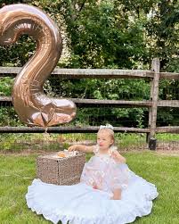 Happy 2nd birthday to my whole 🌎 The smartest, sassiest, funniest & most  loving little girl. Getting to be her mommy is the best gift God has given  me. I love you