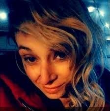 Amy Nickles's Instagram, Twitter & Facebook