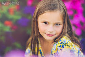 Kari Minton's Instagram, Twitter & Facebook