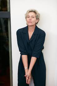 Frances louise mcdormand (born cynthia ann smith, june 23, 1957) is an american actress. Frances Mcdormand Hates Hollywood But Is On Her Way To Oscar No2