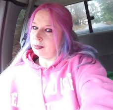 I keep arguing with my wife because she sees this dress as white and gold…  but I see it as black and blue🙃 #fblifestyle