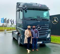 Saga Mercedes Benz Trucks Home Facebook