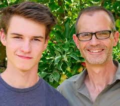 Padre salvó la vida de su hijo gracias al desfibrilador que él mismo  instaló 2 días antes