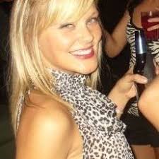 Stefani Hernandez (xoxostefani)