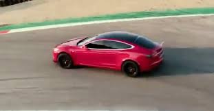 Tesla model s cheetah mode delivers real gains. Tesla Unveils Model S Plaid 520 Miles 200 Mph And 0 60mph In Less Than 2s Electrek