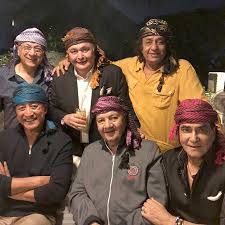 Rishi Kapoor Jeetendra Paintal Prem Chopra Danny Denzongpa And Ranjeet In One Frame Is Breaking The Internet Bollywood News Bollywood Hungama If i don't like the script.