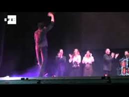 Born 22 february 1969) is a spanish classically trained ballet and flamenco dancer. Joaquin Cortes Baila Gratis En Caracas Youtube