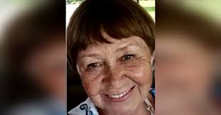 Ursula Robertson's Instagram, Twitter & Facebook