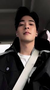 James Maull's Instagram, Twitter & Facebook