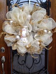 Gold And White Shimmer Deco Mesh Santa Wreath By Creativedoordeco 128 00 Christmas Decorations Wreaths Christmas Wreaths Christmas Mesh Wreaths