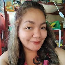 Peter Sarsgaard is explaining one of the secrets behind his marriage to  Maggie Gyllenhaal.