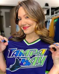 Roxanne Wilder's Instagram, Twitter & Facebook