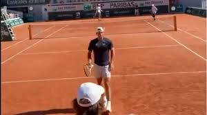 00:03:30, 02/06/2021 a las 09:58. Rafa Nadal Ya Se Entrena En Paris En Busca De Su 14Âº Roland Garros As Com