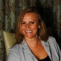 Amy Knauff's Instagram, Twitter & Facebook