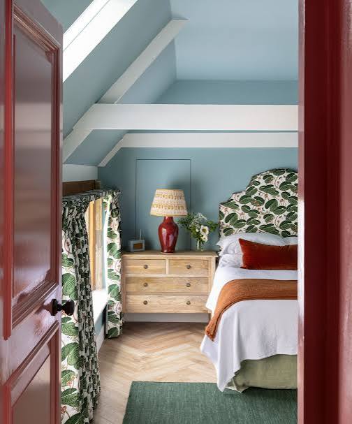 Powder Blue Is the Unexpected Color Trend for Fall | Homes and Gardens