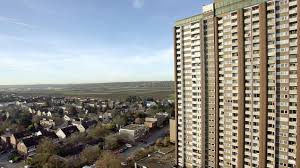 Folgenden text schrieb uns david rimo; Trabantenstadt Kolnberg An Den Rand Gedrangt Archiv