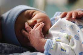 Cuma nambah 300 gram dari bulan sebelumnya. Mengapa Berat Badan Bayi Baru Lahir Naik Turun Ini Penjelasannya Popmama Com