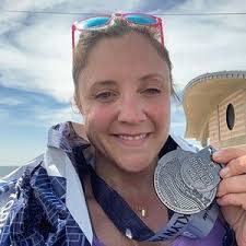 Jennifer Belliveau's Instagram, Twitter & Facebook