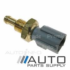 From the front and back there is a. Jaguar S Type R X200 Coolant Temp Sensor 4 2ltr Aj34 V8 32v Dohc 2002 2004 Fae