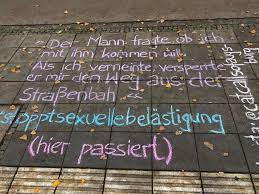 Is catcalling flirting or street harassment? Sexuelle Belastigung Warum Catcalling Strafbar Sein Sollte