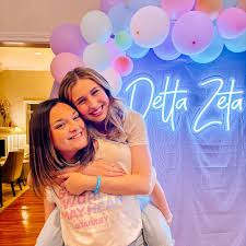 HAPPY #WHYDZWEDNESDAY WITH EMMA DAVIS !! 🦋💖🌟 "I picked Delta Zeta  because I felt very welcomed when I walked in. I felt like I had a  connection with everyone and especially my