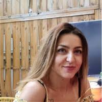 Eva Bencze's Instagram, Twitter & Facebook