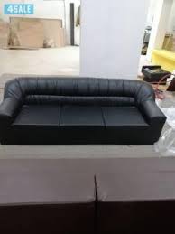 للبيع طقم كنب جلد صنع الكويت ثلاثية مفر أثاث مكتبي أثاث بيع وشراء اعلانات الكويت