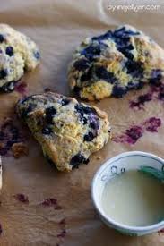 Heidelbeer Scones Mit Maismehl Am Liebsten Mit Schwarzbeeren Maismehl Blaubeer Scones Maismehl Rezepte