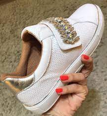tenis branco em couro com pedrarias luz da lua tenis com luz tenis tenis feminino