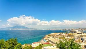 Volutamente somigliante a castel nuovo di napoli, il castello a mare di stabia è considerato un'opera medioevale, anche se fu attrezzato a difesa in epoca aragonese. Castellammare Di Stabia Cosa Vedere E Cosa Fare Spiagge Ed Eventi 2021