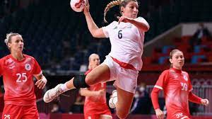 Sous son format actuel (à 7 joueurs et en salle), il n'est réintroduit qu'en 1972 aux jeux de munich pour les hommes et entre au programme lors des jeux de montréal en 1976 pour les femmes. Jo 2020 Handball The Blue Backs To The Wall After Their Second Defeat France 24 Teller Report