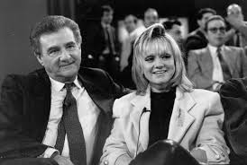 Find top songs and albums by teddy reno, including accarezzame, canzone da due soldi and more. Tanti Successi E Il Grande Amore Rita Pavone Teddy Reno Compie 90 Anni La Repubblica