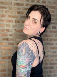 Cassandra Knox's Instagram, Twitter & Facebook